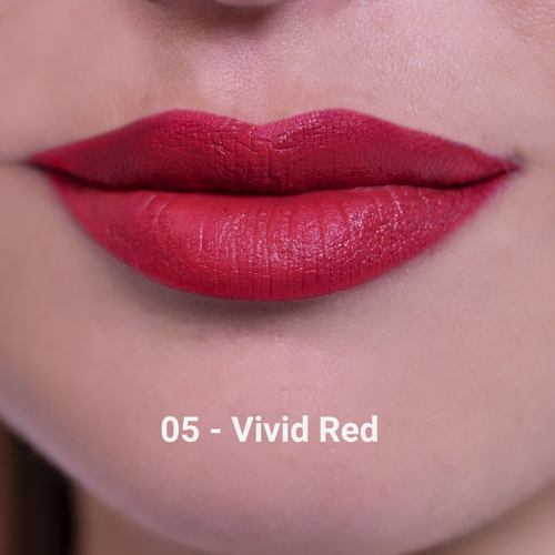 Rossetto Cremoso Colore Pieno 05 Vivid Red Rougj