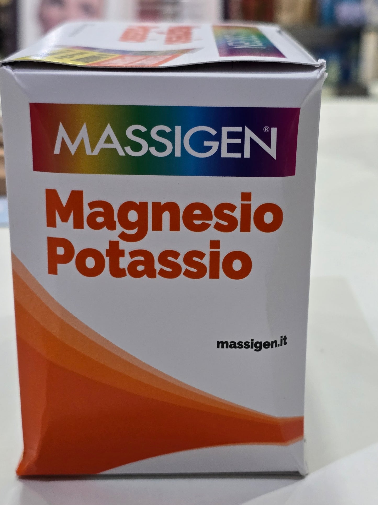 Magnesio e Potassio   30 Bustine con zucchero+Doccia Gel in omaggio